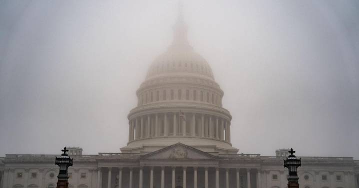 U.S. government could shut down in days if Congress doesn't pass a budget