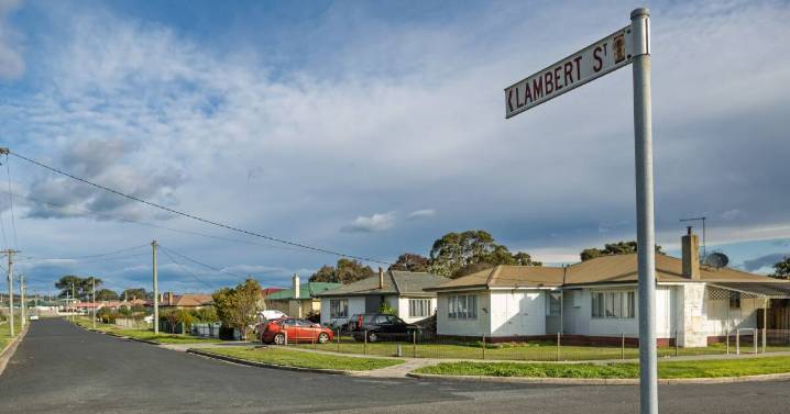 Tasmanian jury told to be dispassionate in trial over fatal stabbing