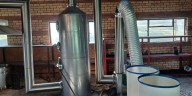 Detienen a cinco mexicanos en un laboratorio clandestino y con metanfetamina con valor millonario en Sudáfrica