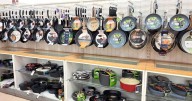 Descuentos de hasta 40% y pago en cuotas: supermercados liquidan productos de bazar, cuáles son
