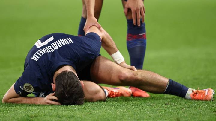 Kvaratskhelia, Vitinha add to PSG injury crisis before Barcelona