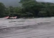 Fuertes lluvias provocaron desbordamiento del río Cuyagua en Aragua (Videos)