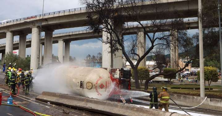 Explosión de pipa en puente La Concordia: Brugada confirma 8 muertos y anuncia apoyos a víctimas