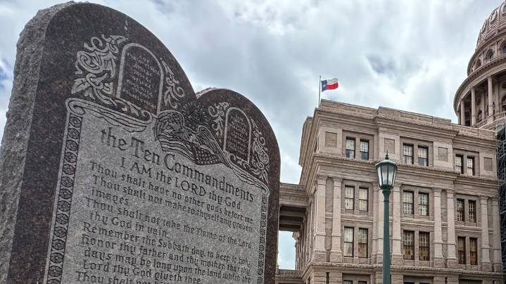 ACLU, religious freedom groups sue to block Texas’ Ten Commandments requirement in 14 more school districts