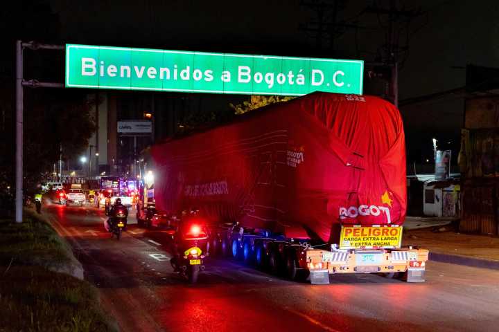 Llegan a Bogotá los primeros vagones del Metro