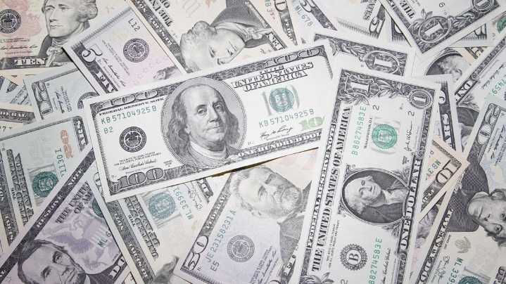 'It's definitely life changing' | Grocery run turns into big lottery win for Kentucky couple