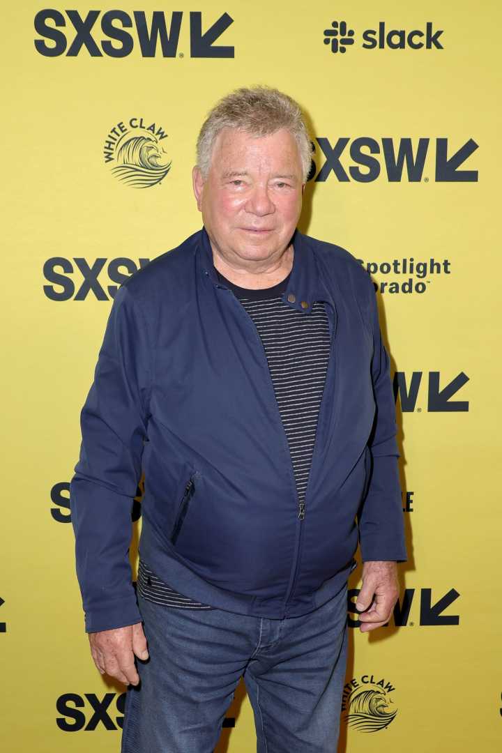 William Shatner shuts down false hospitalization rumors
