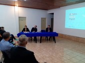 Capacitaron a directores de escuelas y representante de partidos políticos sobre la Boleta Única Papel