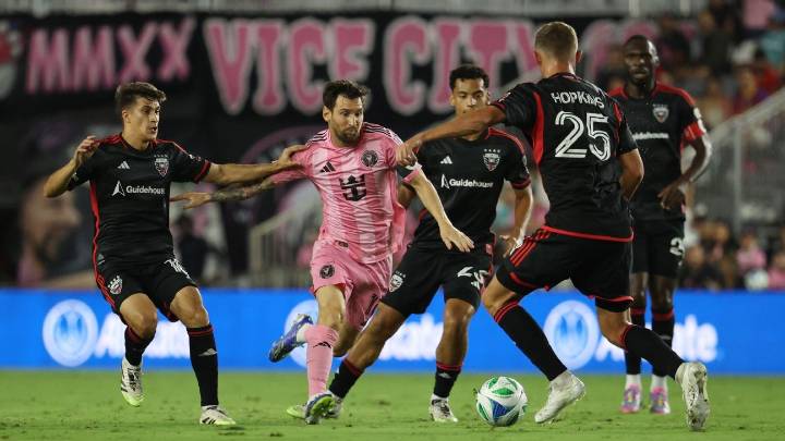 Lionel Messi scores two goals as Miami beat D.C. United