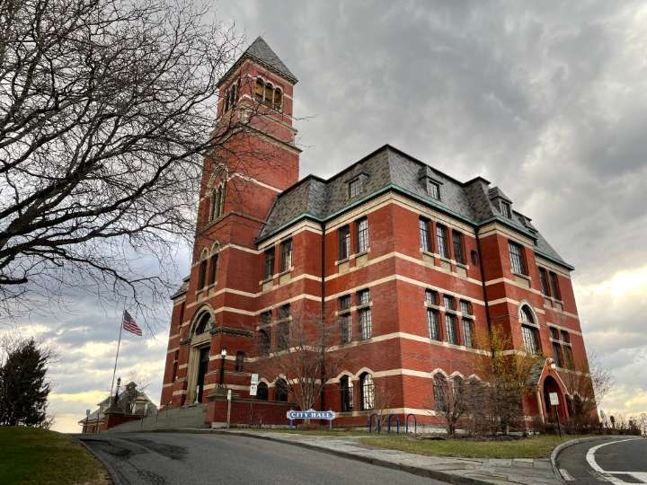 Kingston says new process to get public information is not mandatory