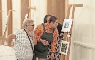 Plasman mujeres su creatividad