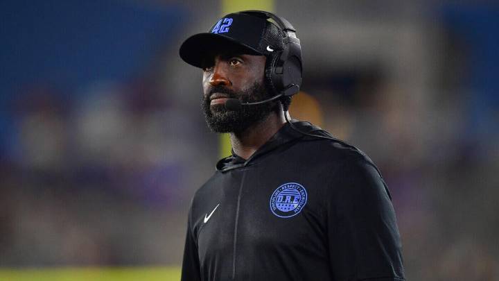 DeShaun Foster, Nico Iamaleava under microscope after 0-2 start: Why UCLA coaching change could be on horizon