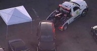 Identifican a víctima fatal encontrada en Tesla de rapero D4vd: su madre habría reconocido tatuaje de la joven