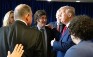 El Financial Times, duro con el salvataje a Milei: "Frenar el pánico"