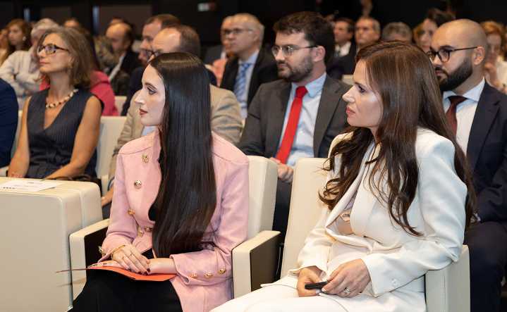 Dos profesoras de la ULE logran sendos premios del Centro de Estudios Financieros