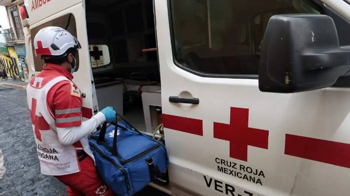 Tres personas lesionadas saldo de volcadura en Amatlán de Los Reyes