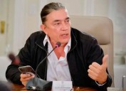Gustavo Bolívar explota contra Daniel Quintero: “Si gana la consulta será un raponazo a la izquierda”