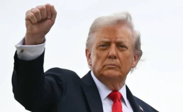 Trump afirma que EE. UU. destruyó tres embarcaciones frente a Venezuela en operativos antidrogas