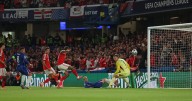 Benfica cae 1-0 ante Chelsea con autogol de Richard Ríos