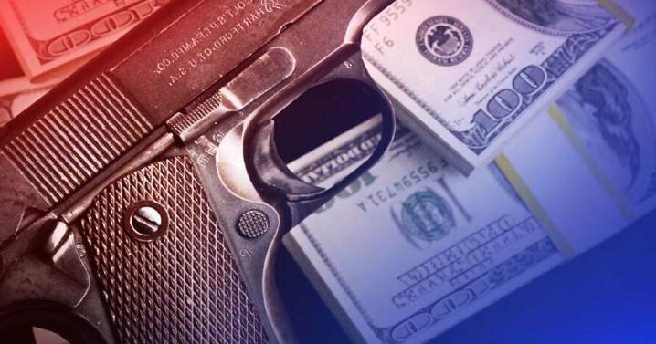 Man robbed at gunpoint in East Lake area, Chattanooga police say