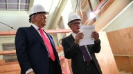 ¿Declaración de intenciones? Trump publica una foto de él despidiendo a Jerome Powell
