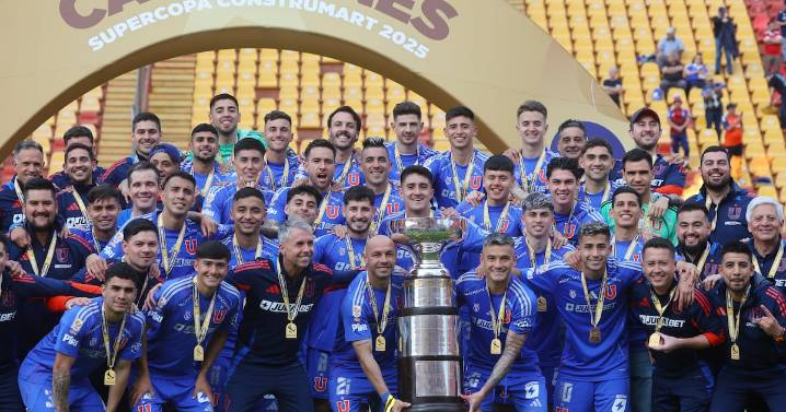 La U se da un doble gusto: gana la Supercopa después de 10 años y arruina el debut de Ortiz en Colo Colo