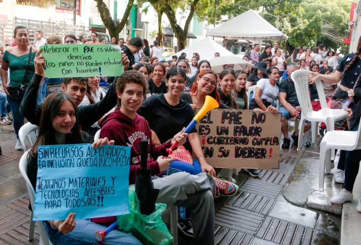 Procuraduría advierte riesgo de suspensión del PAE en 14 territorios