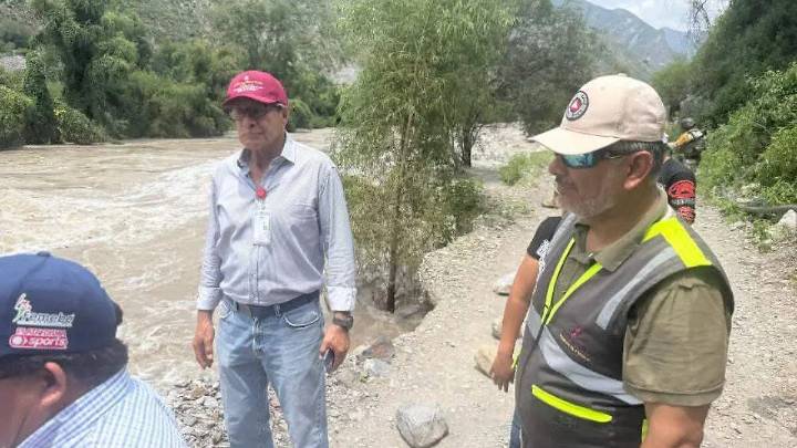 Zimapán: Dos comunidades incomunicadas tras desfogue de presa Fernando Hiriart