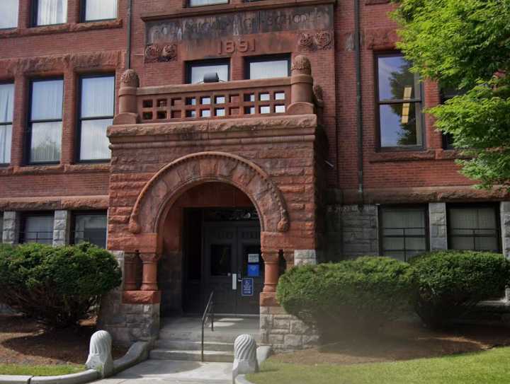 Mass. student MCAS scores remain stuck. Worcester fares even worse