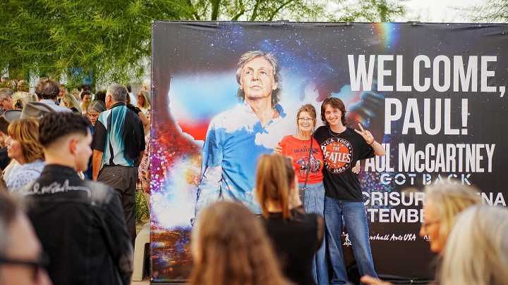 See fans honor their favorite Beatle at Paul McCartney tour kickoff