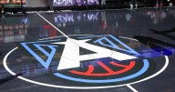 Dream surge past Sun as Smesko sets WNBA rookie coaching record