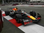 Max Verstappen arrasa en Azerbaiyán y McLaren decepciona