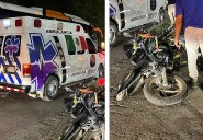 Motociclista se impacta contra auto estacionado en Cancún; acaba en el hospital