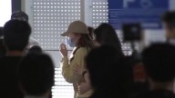 Trabajadores de Corea del Sur detenidos por el ICE llegan al aeropuerto de Seúl
