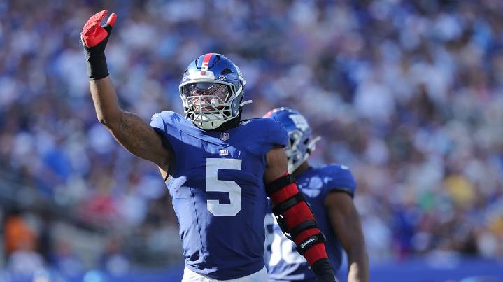Giants’ Kayvon Thibodeaux sends NSFW warning to rest of NFL after cooking Justin Herbert