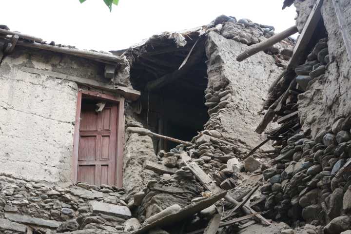 Terremoto de magnitud 6.0 mata a más de 800 personas en Afganistán