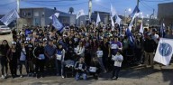 Carlos Quintriqueo recorre barrios de Neuquén y cerrará la semana con un acto masivo en Zapala