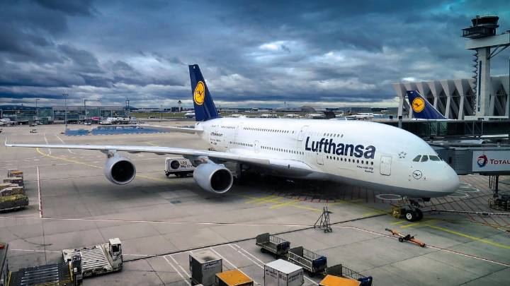 Lufthansa to lay off 4000 employees by 2030, but aims to add over 230 aircraft