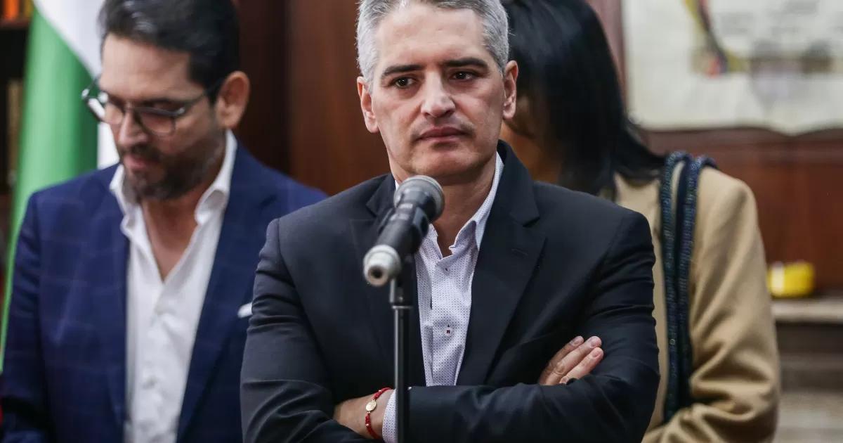 Abogados del gobernador de Antioquia denuncian un posible entrampamiento judicial en su contra