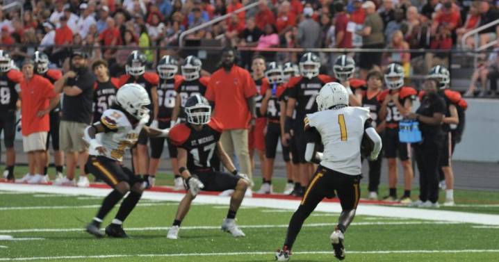St. Michael-Istrouma meet in a battle of early unbeatens
