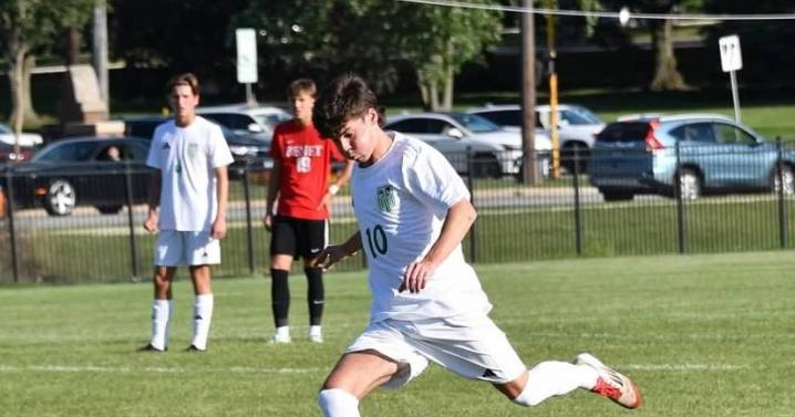 Suburban Life boys soccer notebook: Quinn Stratton, York start strong at Streamwood Fall Classic