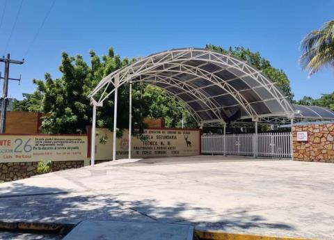 Requieren seguro  escolar en la ETI