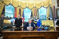 Ofensiva migratoria. Trump aumenta el costo de un tipo de visa a 100.000 dólares para frenar “abusos”