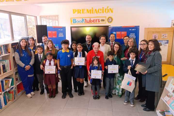 Mineduc impulsa la lectura en Arica a través de la iniciativa «Booktubers»