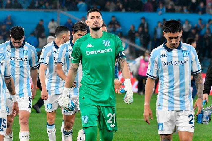 "Soy el principal responsable". El grueso error de Arias en la caída de Racing: el Clausura se convirtió en una pesadilla