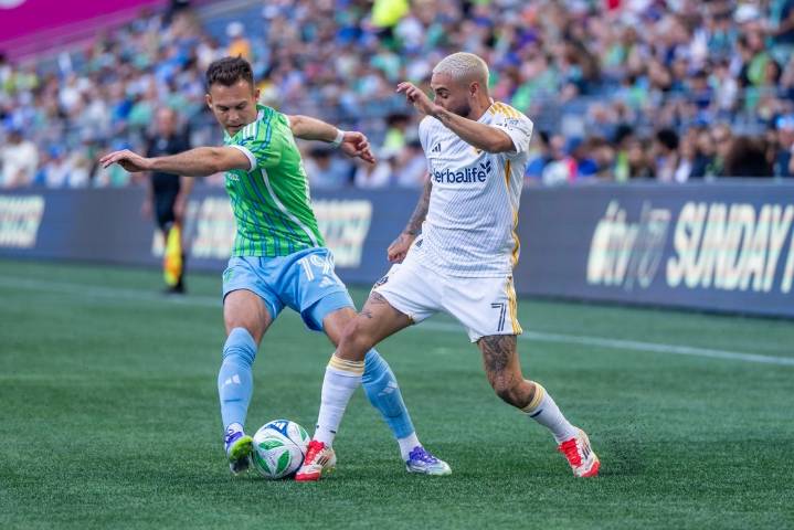 Deadspin | Miki Yamane scores late as Galaxy earn draw with Sounders