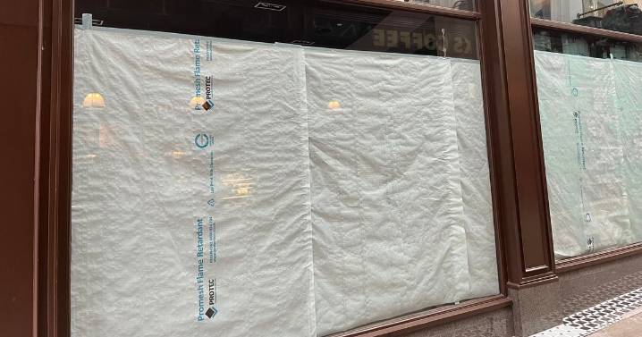 Big name fashion giant closes down Leeds city centre shop