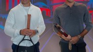 La cariñosa broma de Federer a Belasteguín en un encuentro de leyendas