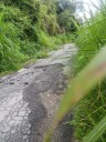 Vecinos de San Luís en Los Salias exigen operativo de asfaltado y desmalezamiento