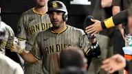 Padres de San Diego sufren baja clave: Ramón Laureano fractura dedo